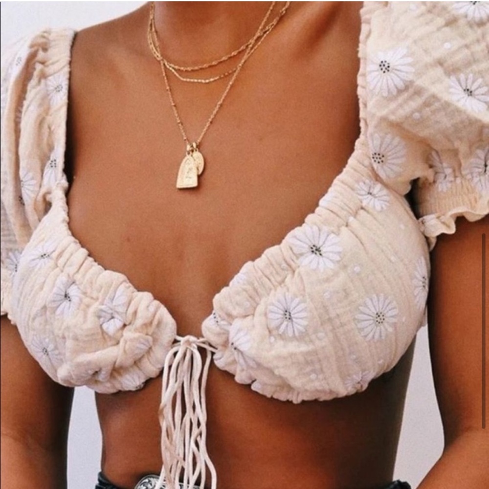 Verge Girl tie top
